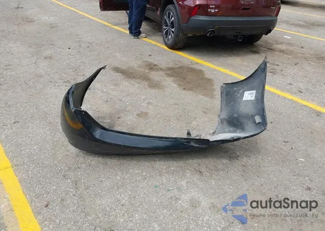 2016 Toyota Corolla Le z USA, uszkodzony, nr VIN 5YFBURHE4GP534717